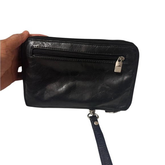 Wilson’s  leather Men's Black Leather Wristlet Bag. Pure leather with slots - Picture 4 of 11